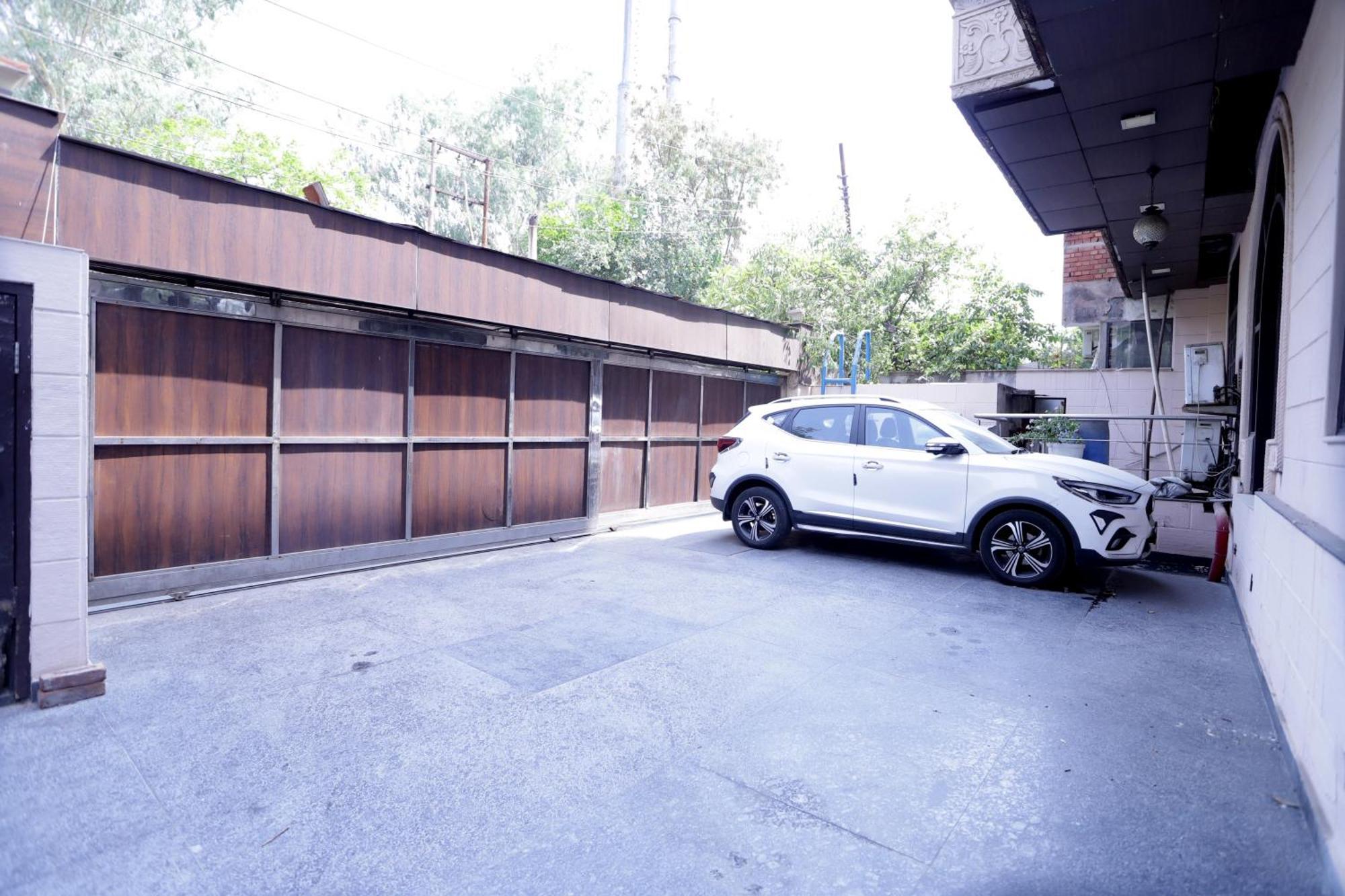 Hotel PK Residency Noida Exterior foto